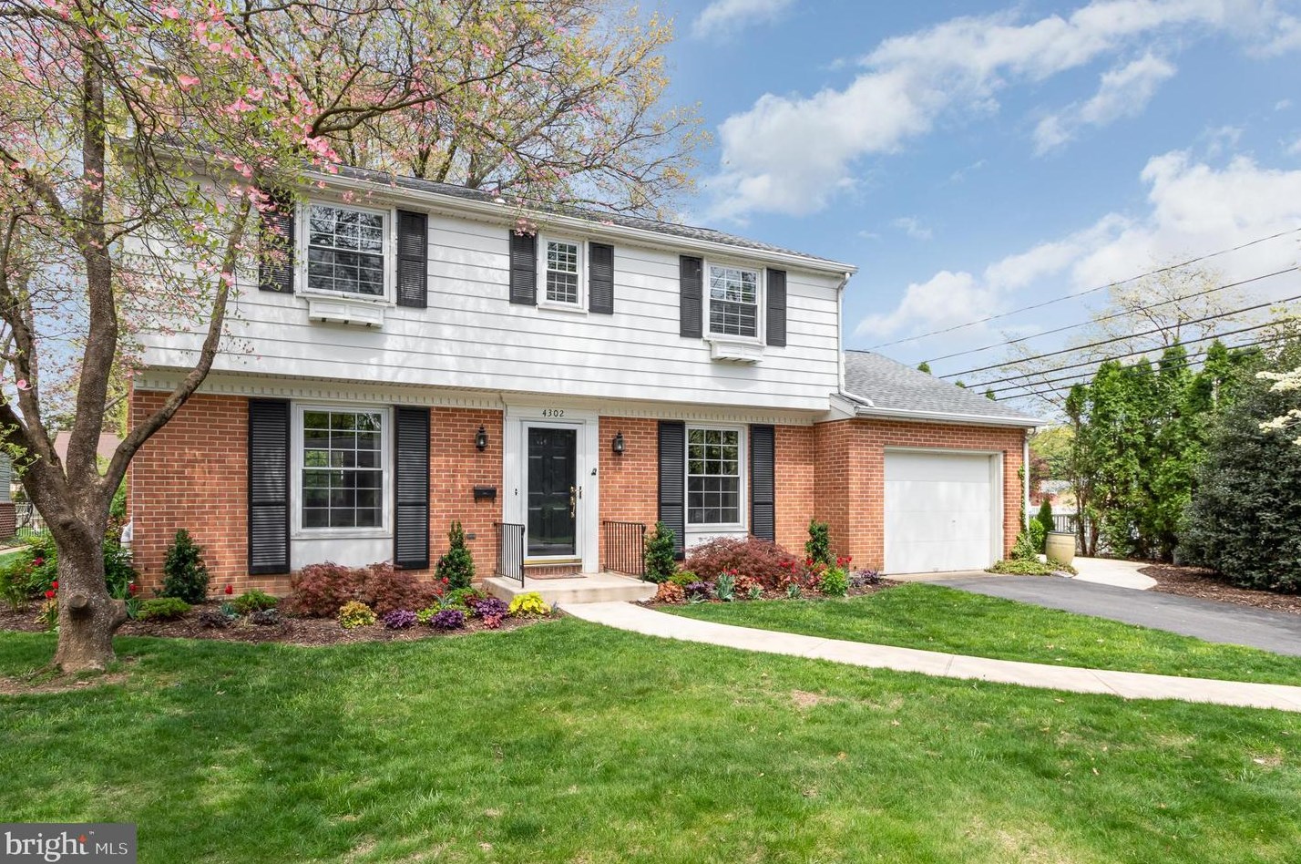 4302 Park St, Camp Hill, PA 17011
