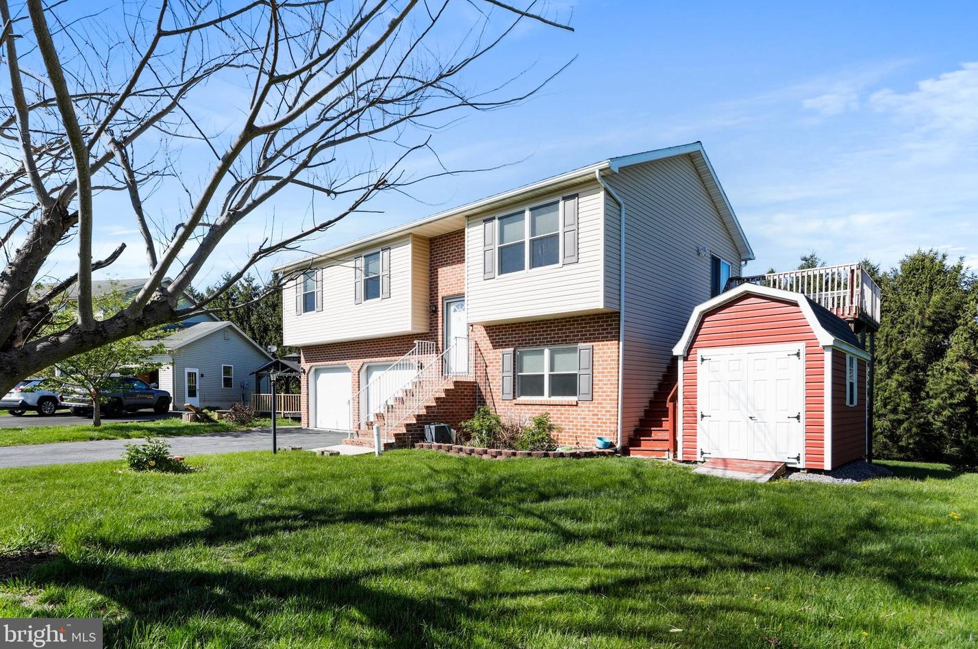 6 Holly Ct, Lees Cross Roads, PA 17257