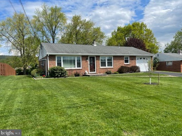 54 Sharon Rd, West Enola, PA 17025