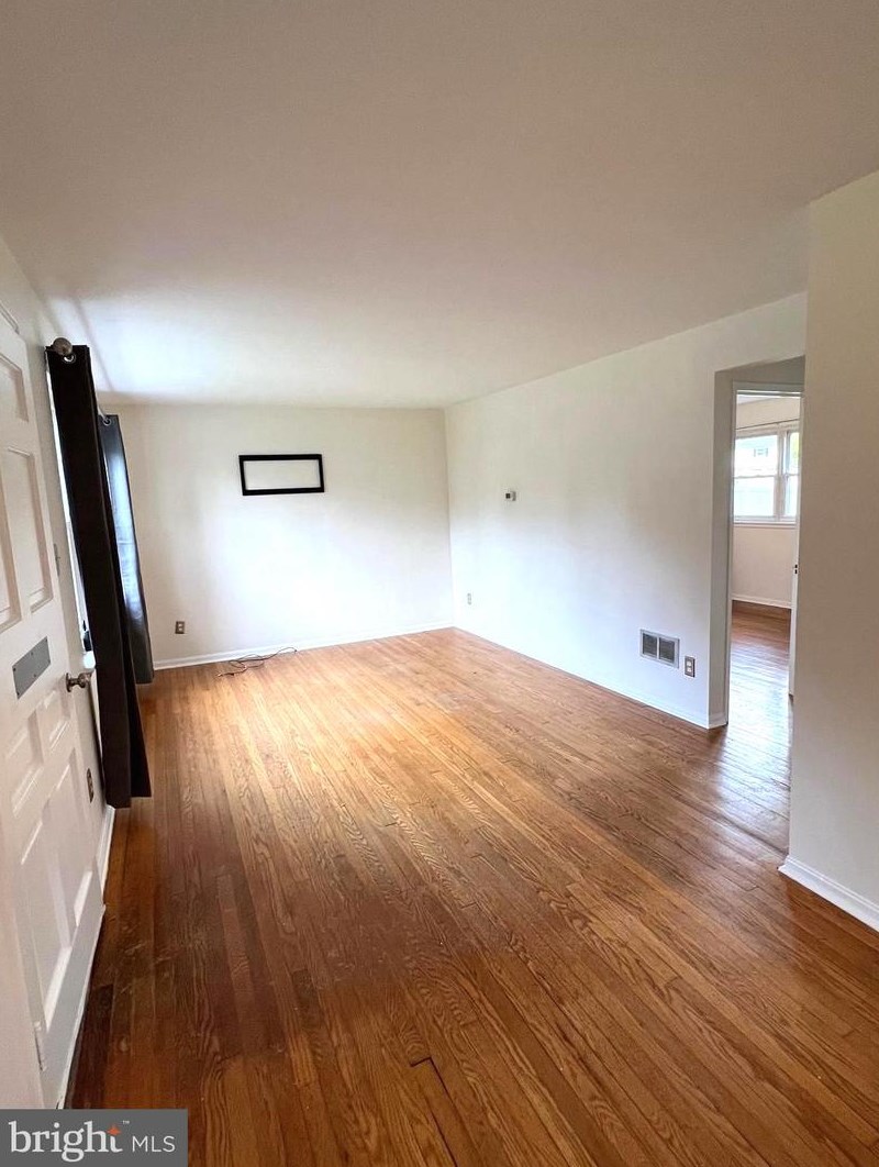 1907 Columbia Ave, Camp Hill, PA 17011
