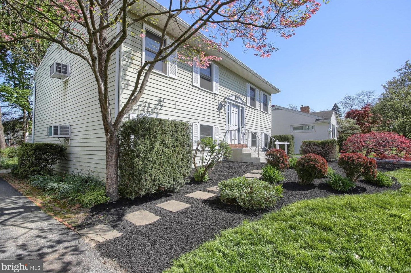 2820 Columbia Ave, Camp Hill, PA 17011