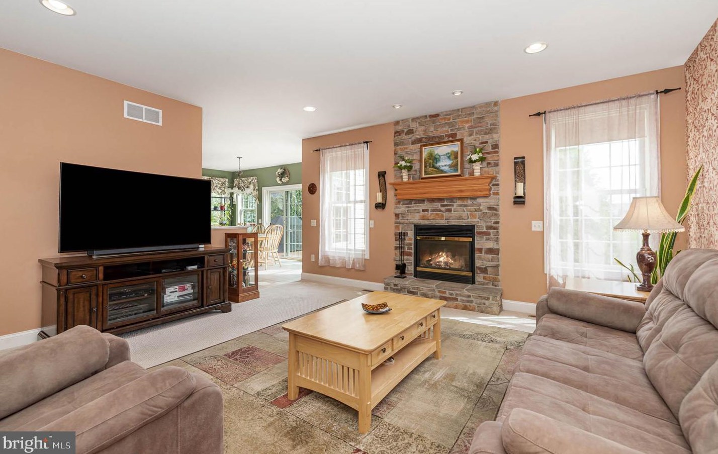 6015 Westbury Dr, West Enola, PA 17025