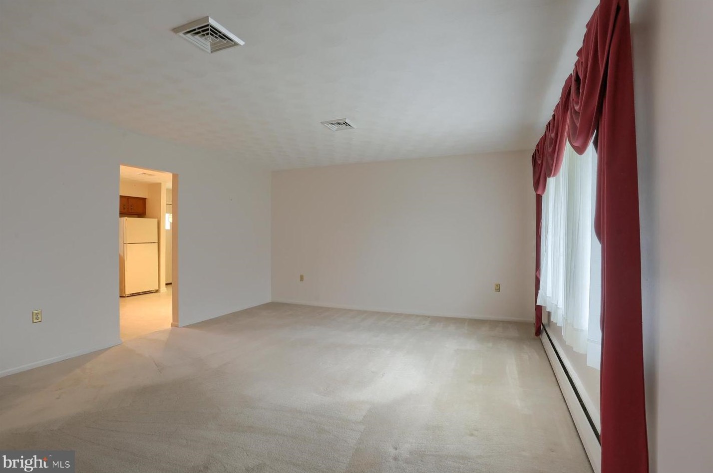 11 Oakwood Cir, Camp Hill, PA 17011