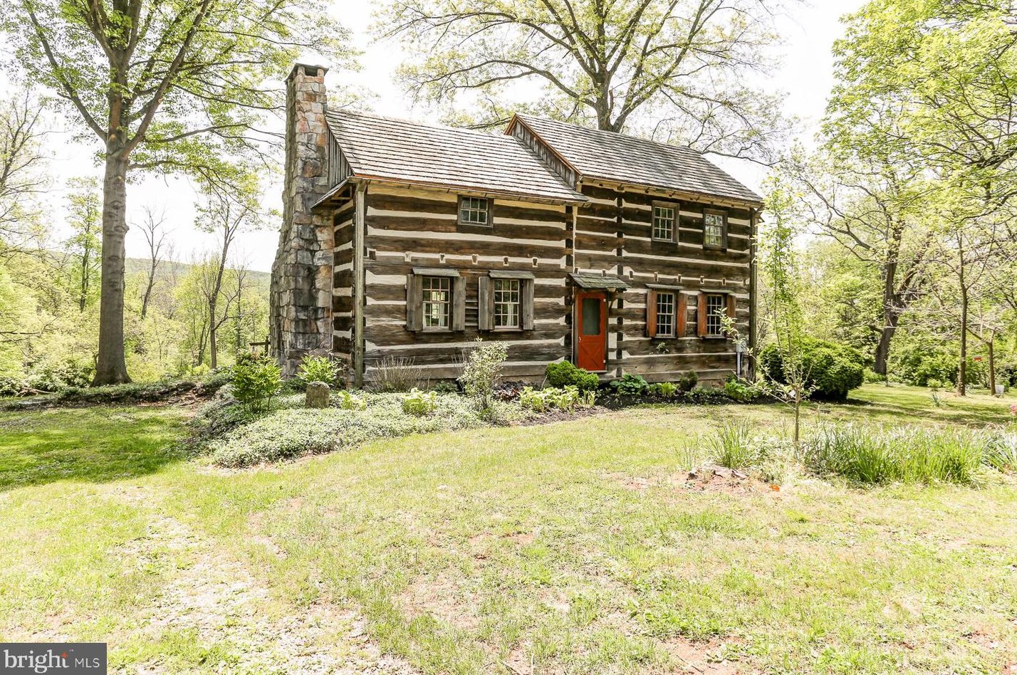 511 Creekview Ln, Navy Sup Dpt, PA 17055