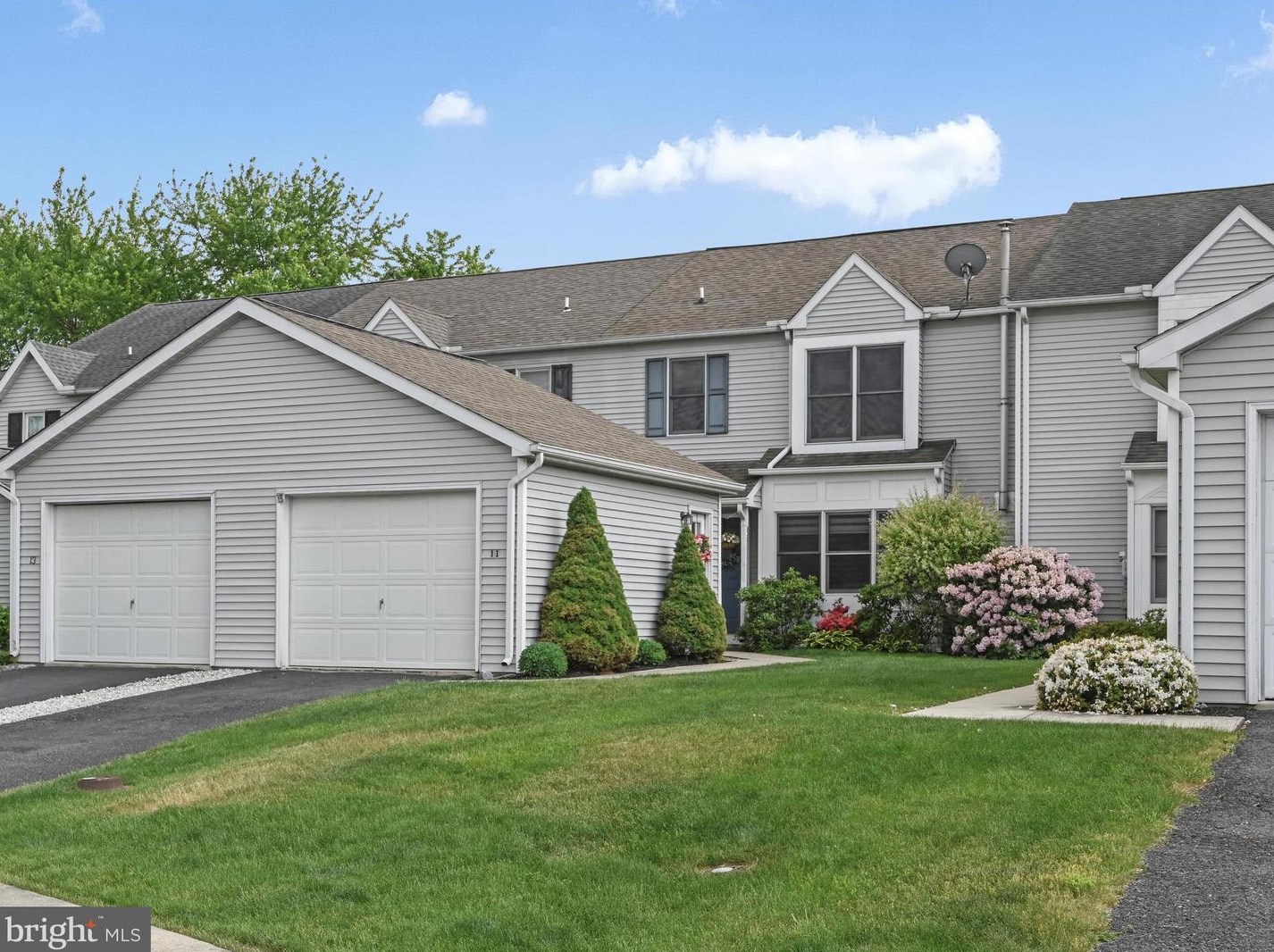 11 Nottingham Dr, Navy Sup Dpt, PA 17050