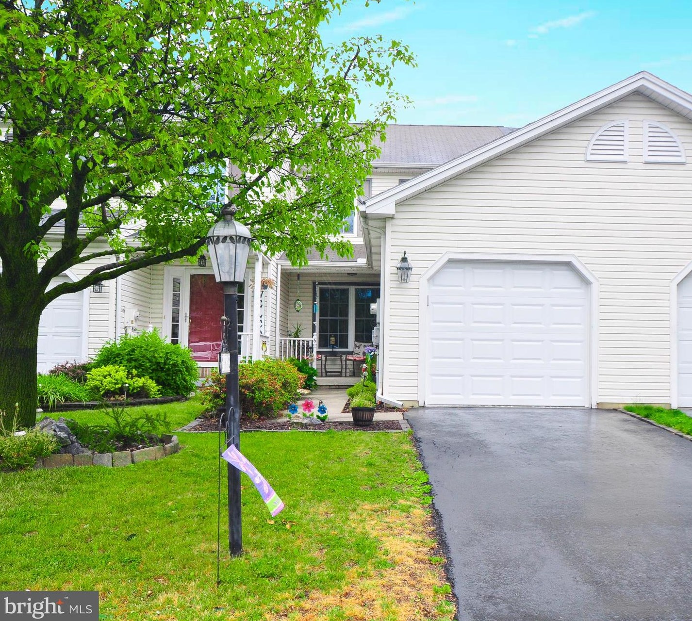6 Fairfield Ln, Navy Sup Dpt, PA 17050-2655