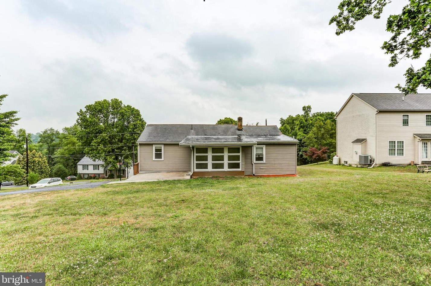 5044 Turtle Ln, Navy Sup Dpt, PA 17050