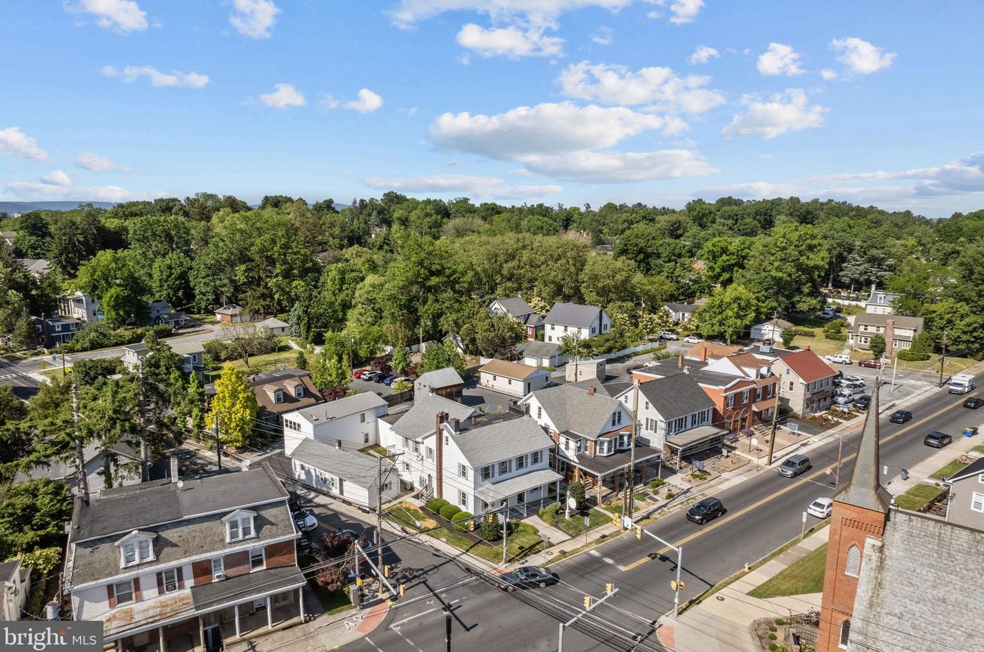 2028 Market St, Camp Hill, PA 17011