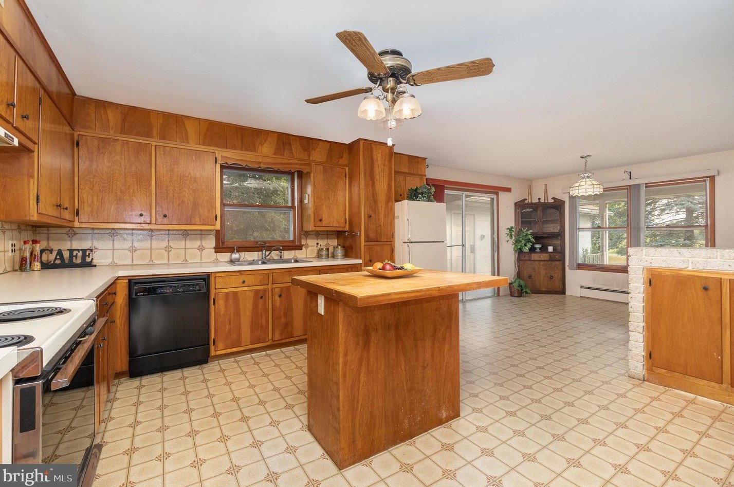 38 Knoll Ln, North Newton, PA 17241