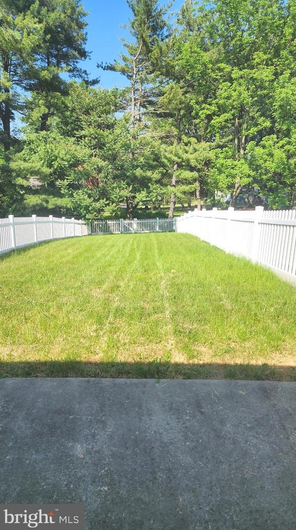 87 Keswick Dr, Navy Sup Dpt, PA 17050