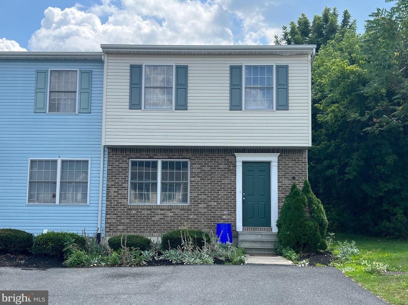 42 Queen Ave, West Enola, PA 17025