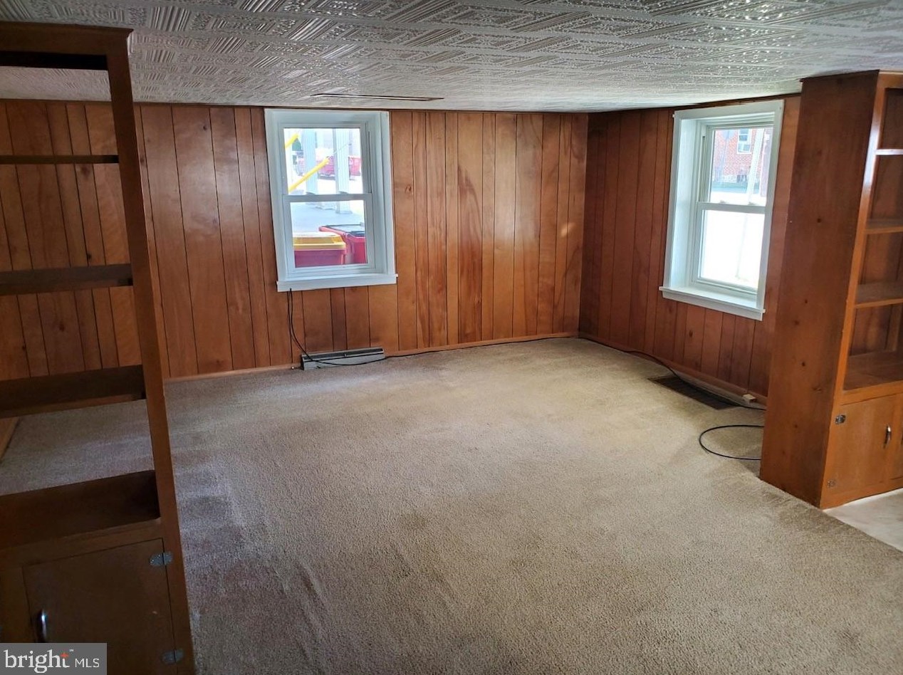5 Main St, Walnut Bottom, PA 17266-9704
