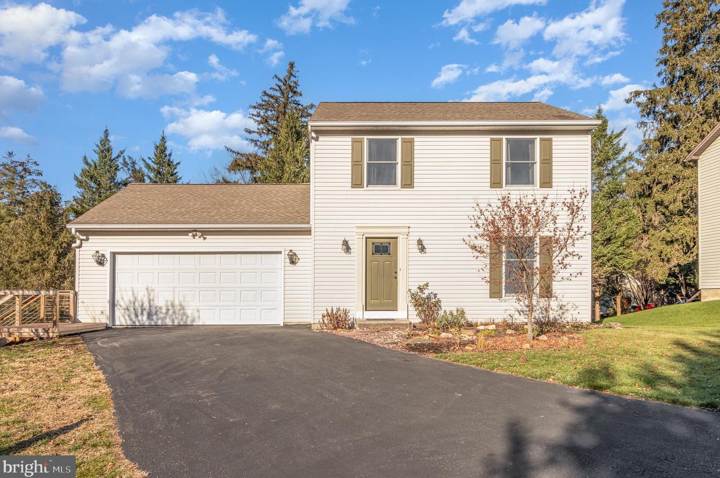 1 Yankee Dr, Mount Holly Springs, PA 17065