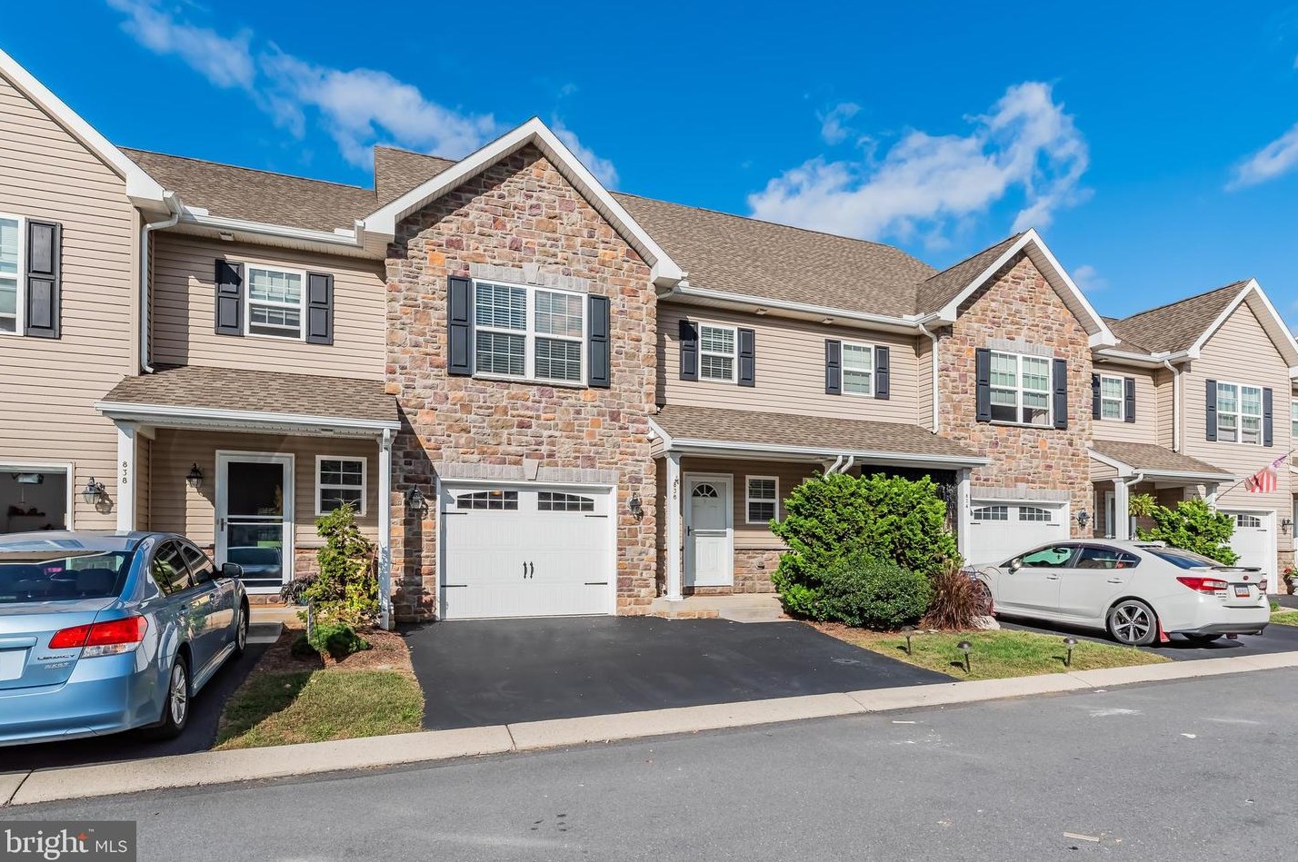 836 Spring Rock Ct, Navy Sup Dpt, PA 17055
