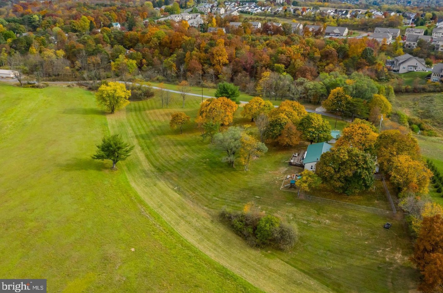 518 Cranes Gap Rd, Carlisle, PA 17013