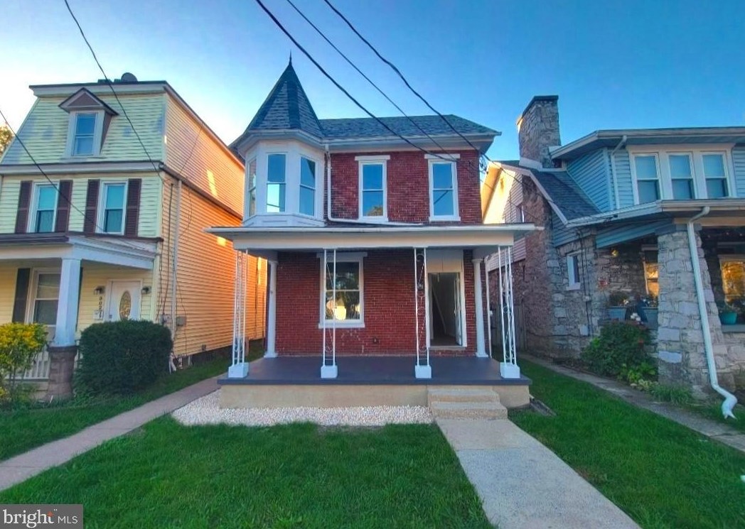 906 Hummel Ave, Lemoyne, PA 17043