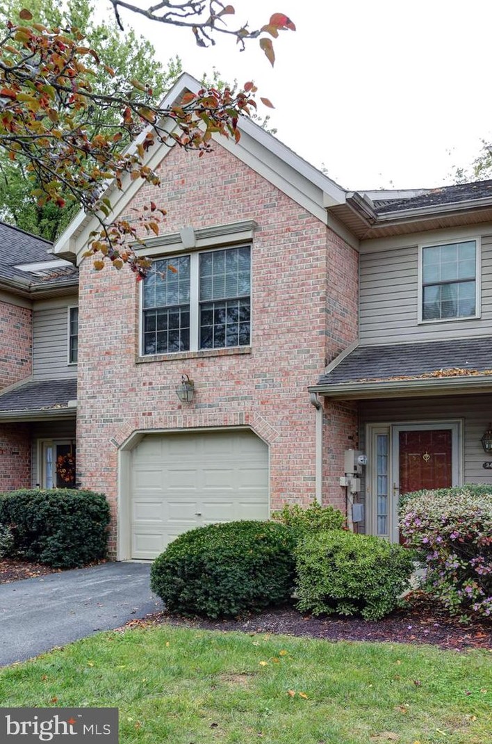 342 Stonehedge Ln, Navy Sup Dpt, PA 17055