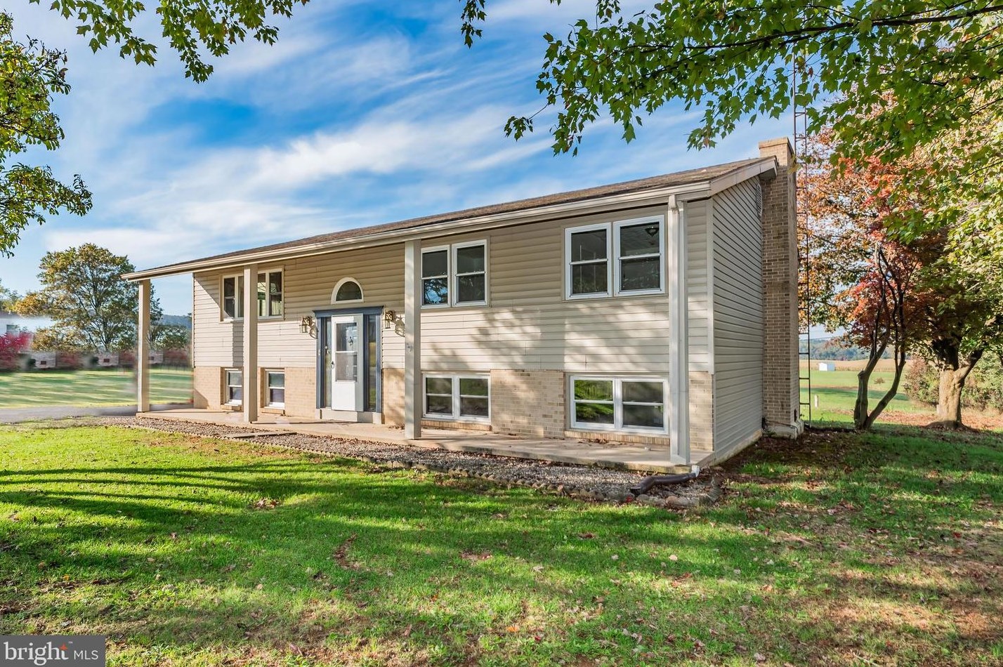57 Carla Dr, Lees Cross Roads, PA 17257