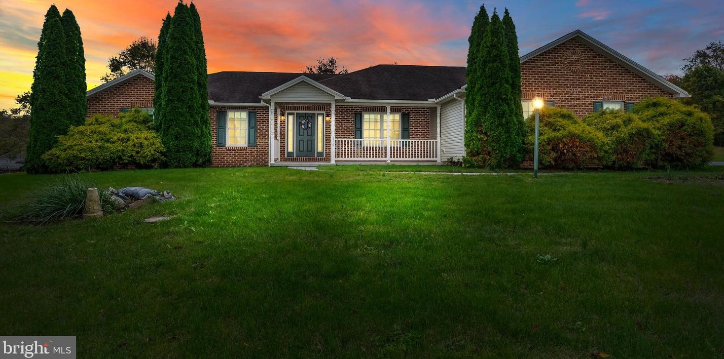 816 Pine Rd, Carlisle, PA 17015