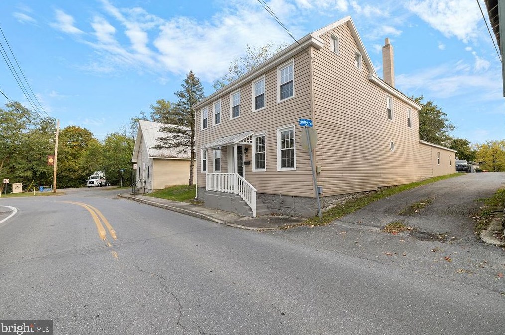 63 Vine St, North Newton, PA 17241