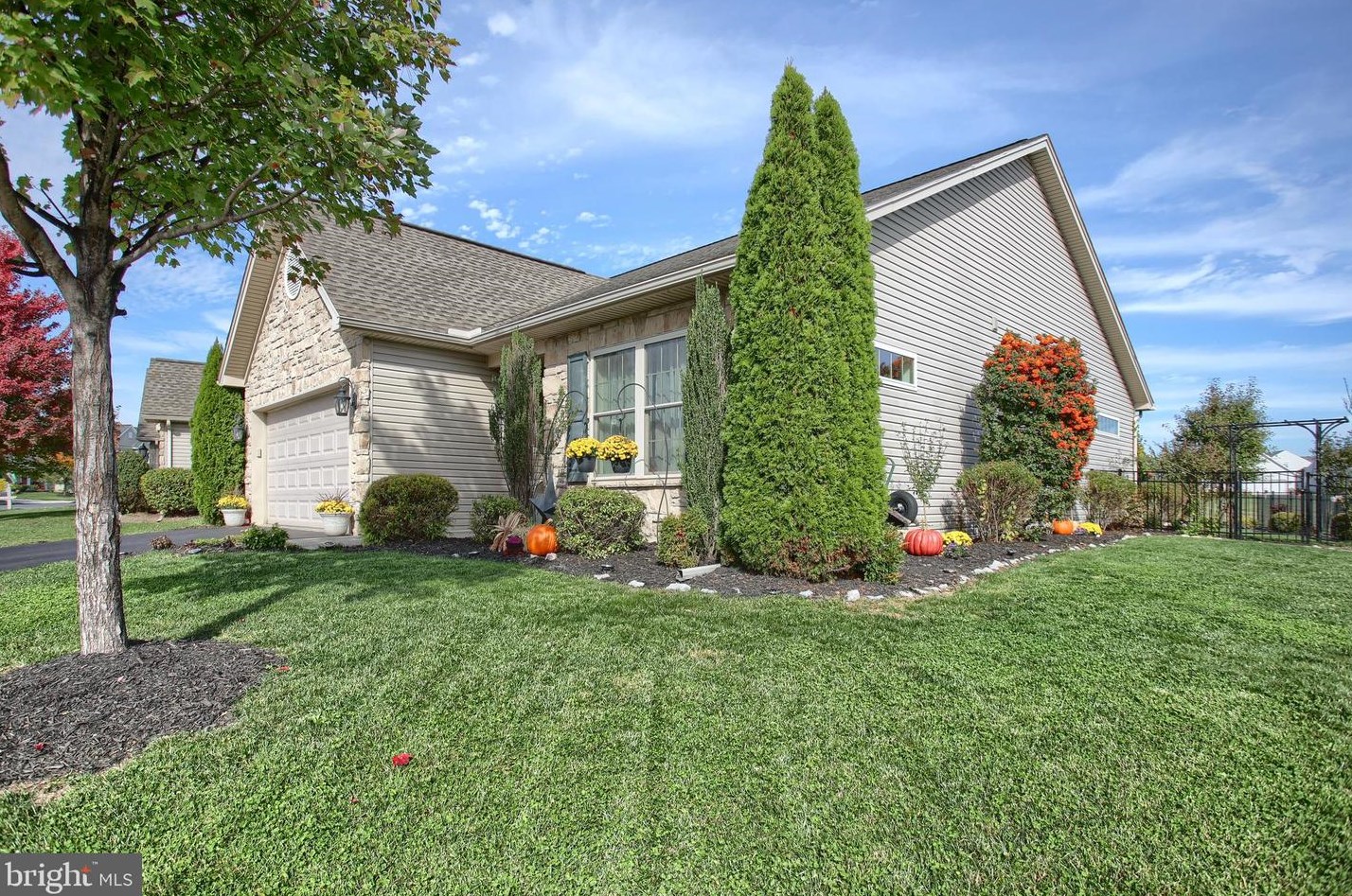 2031 Liberty Dr, Navy Sup Dpt, PA 17055
