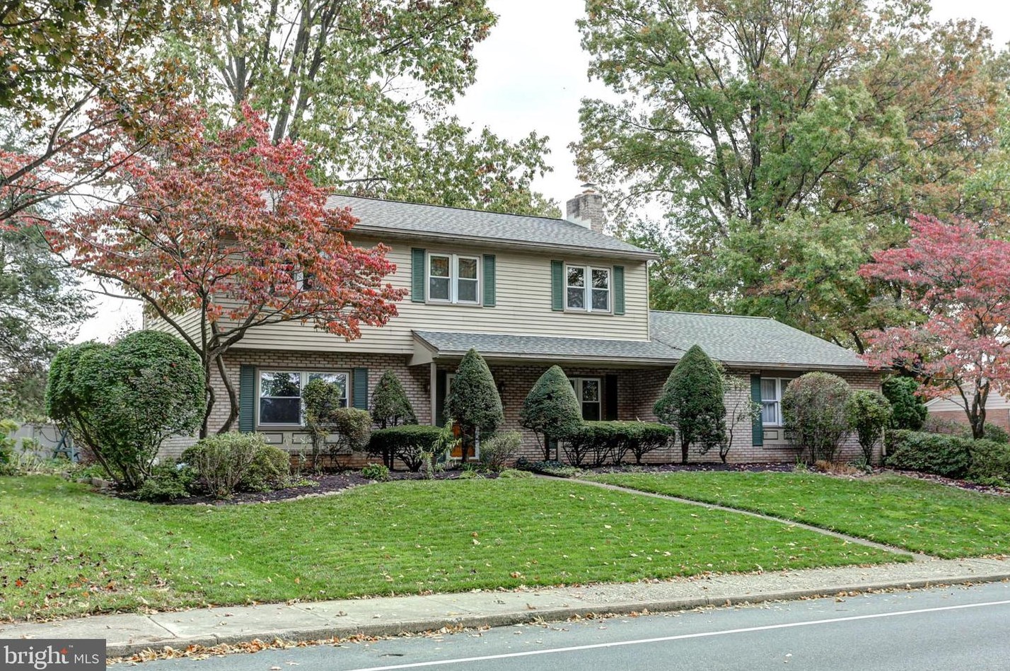 412 Orrs Bridge Rd, Camp Hill, PA 17011