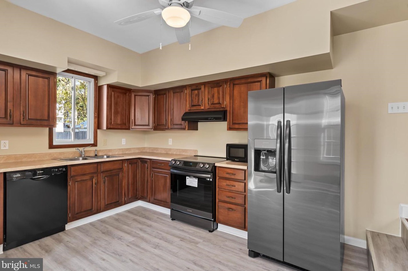 502 N Bedford St, Carlisle, PA 17013