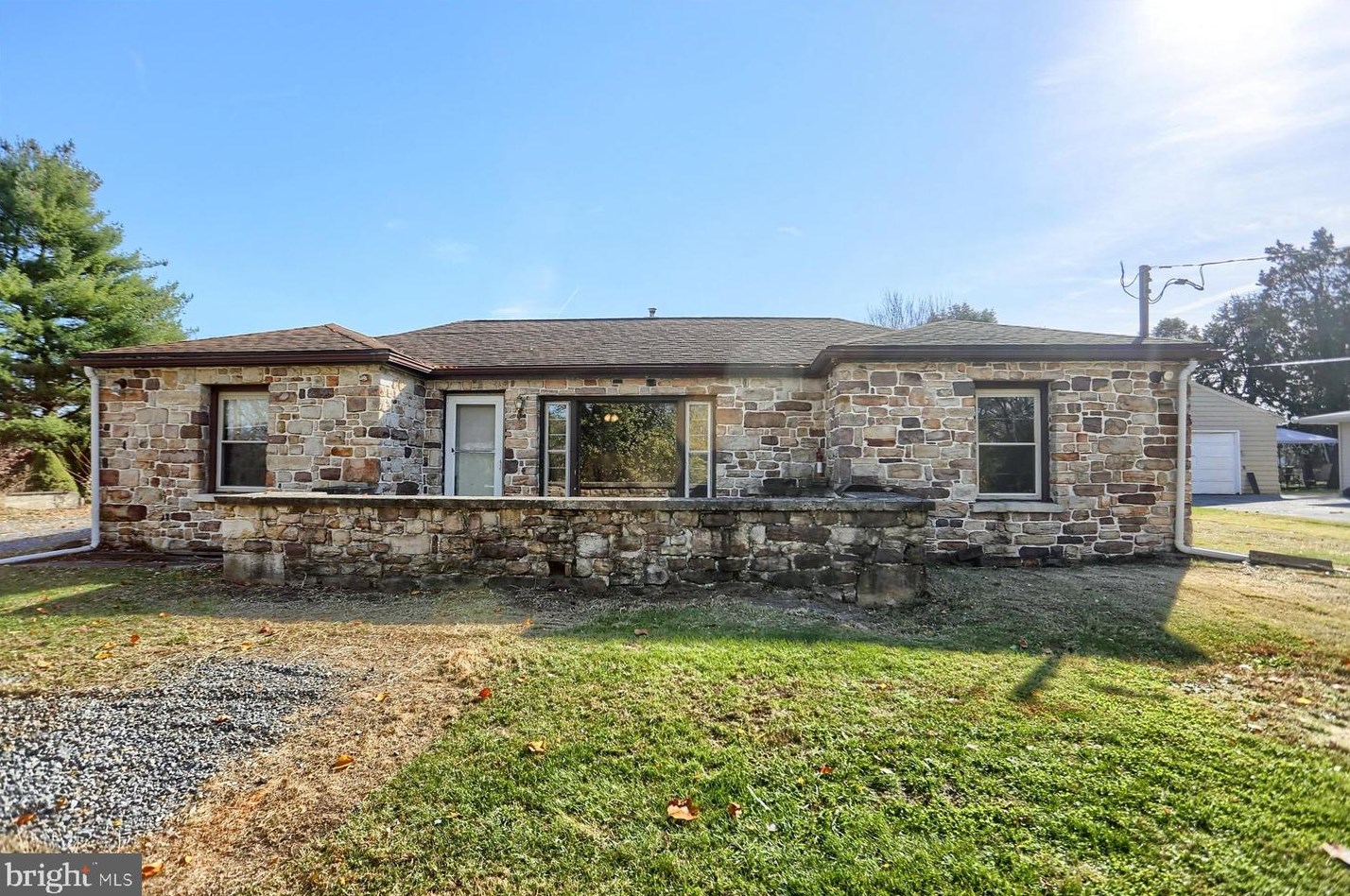 313 James Rd, Carlisle, PA 17013