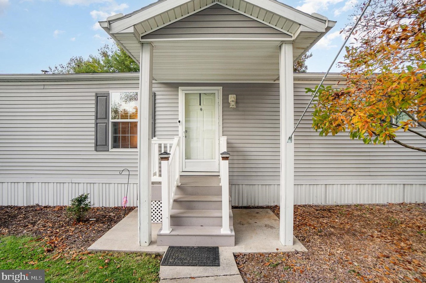 70 Malibu Blvd, Carlisle, PA 17013