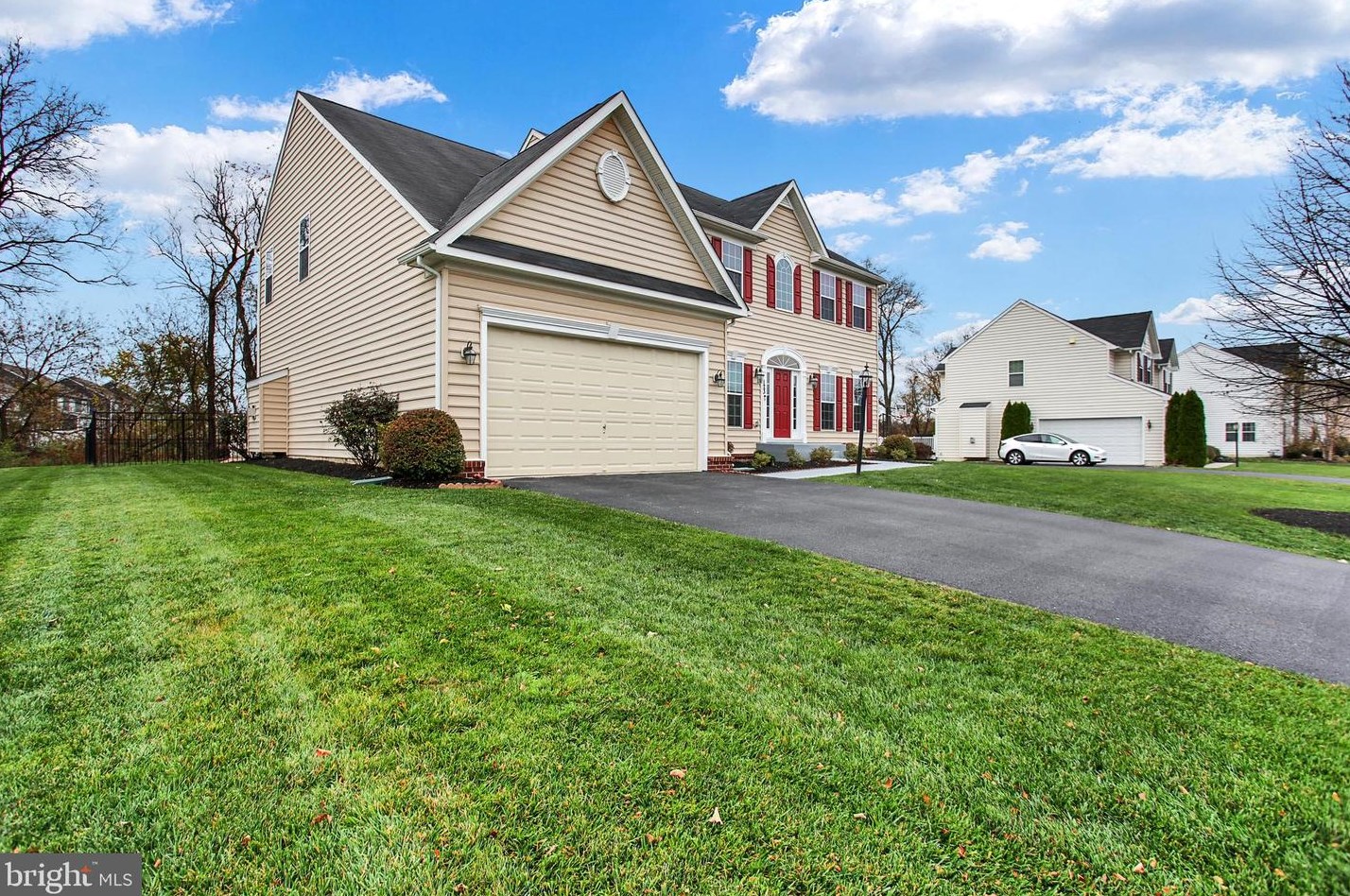 123 Warm Sunday Way, Navy Sup Dpt, PA 17050