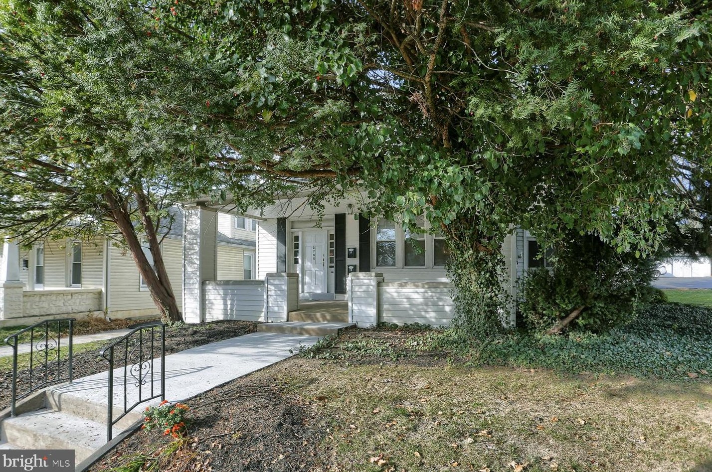 2708 Market St, Camp Hill, PA 17011