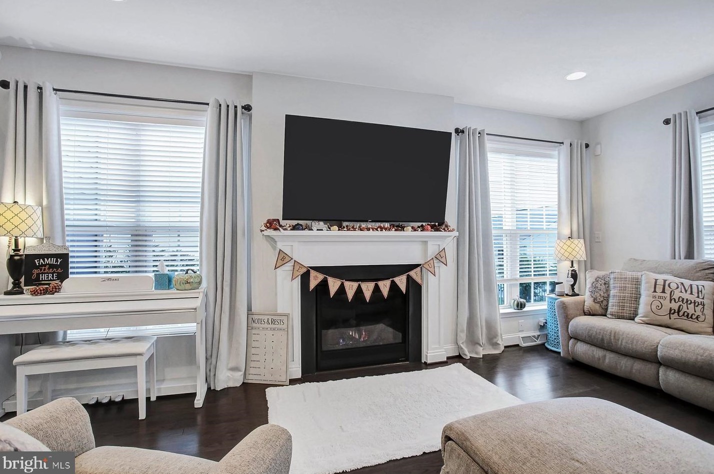 421 Old Farm Ln, Navy Sup Dpt PA  17050-4117 exterior