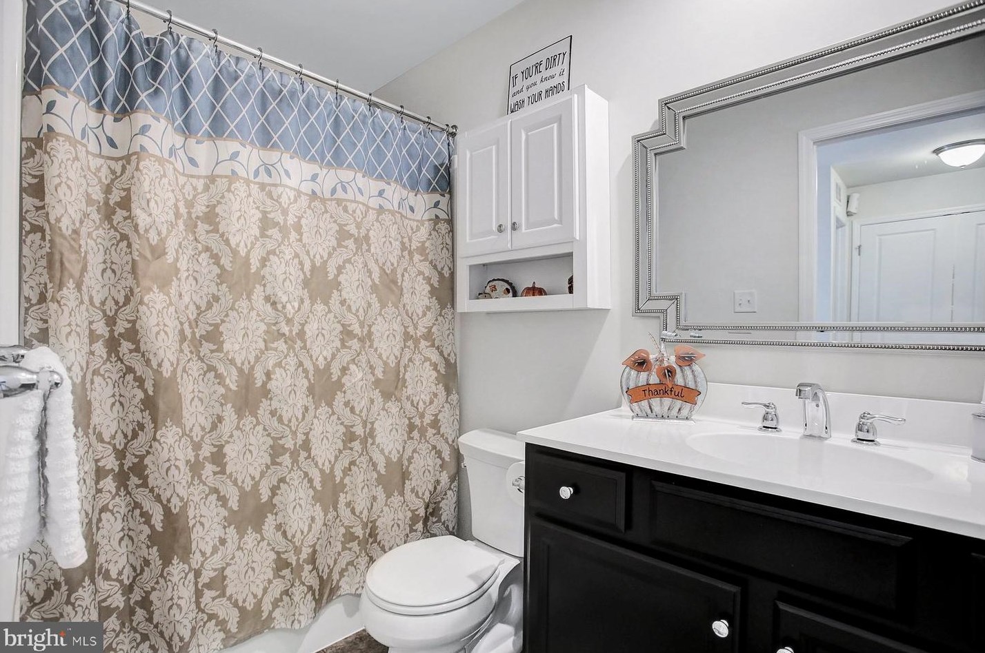 421 Old Farm Ln, Navy Sup Dpt PA  17050-4117 exterior