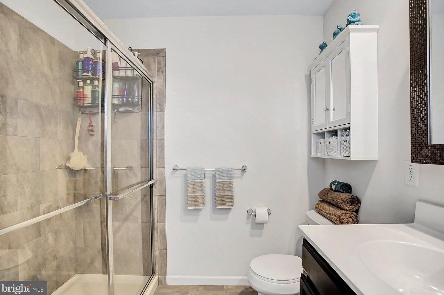 421 Old Farm Ln, Navy Sup Dpt PA  17050-4117 exterior