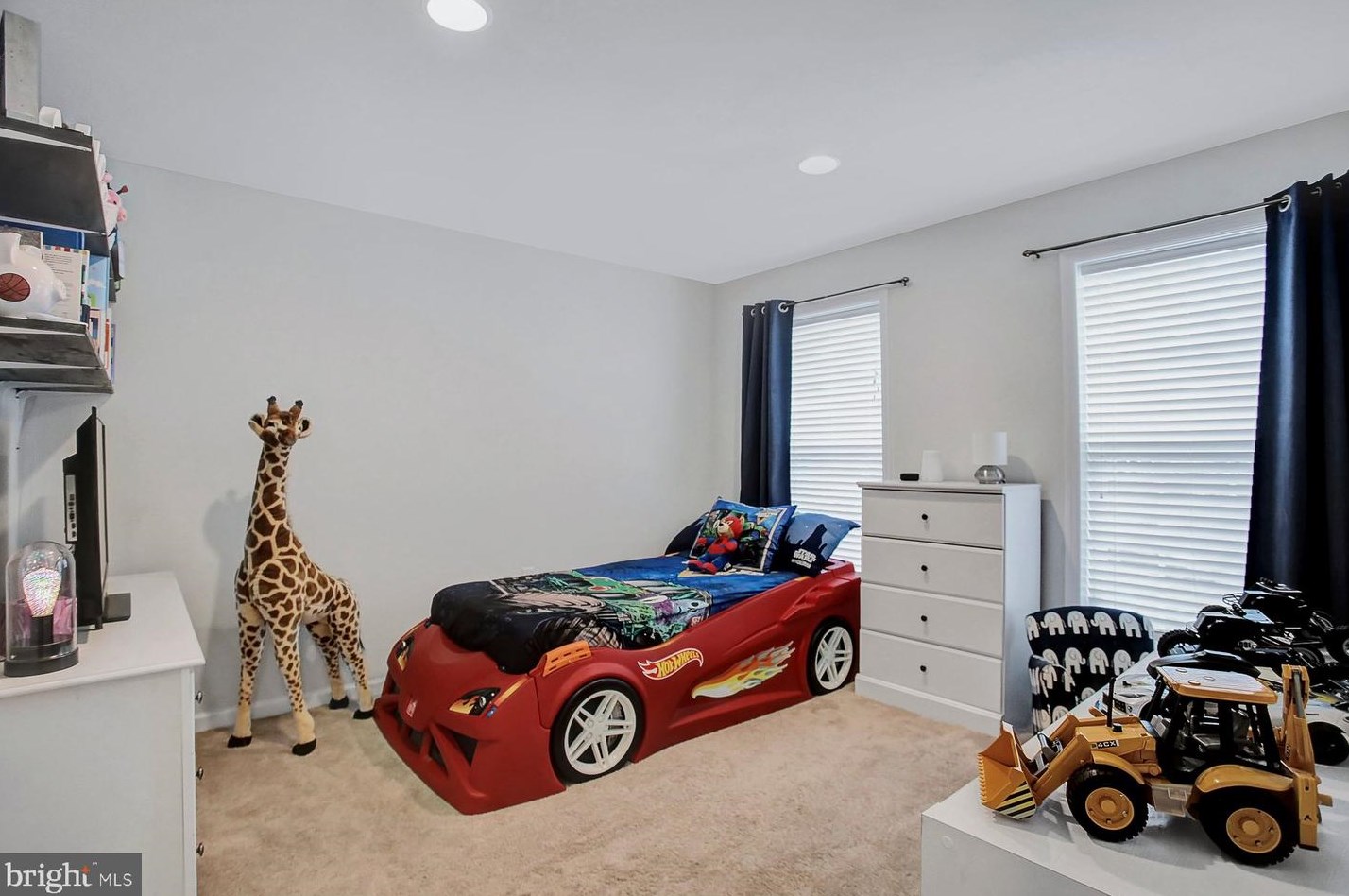 421 Old Farm Ln, Navy Sup Dpt PA  17050-4117 exterior