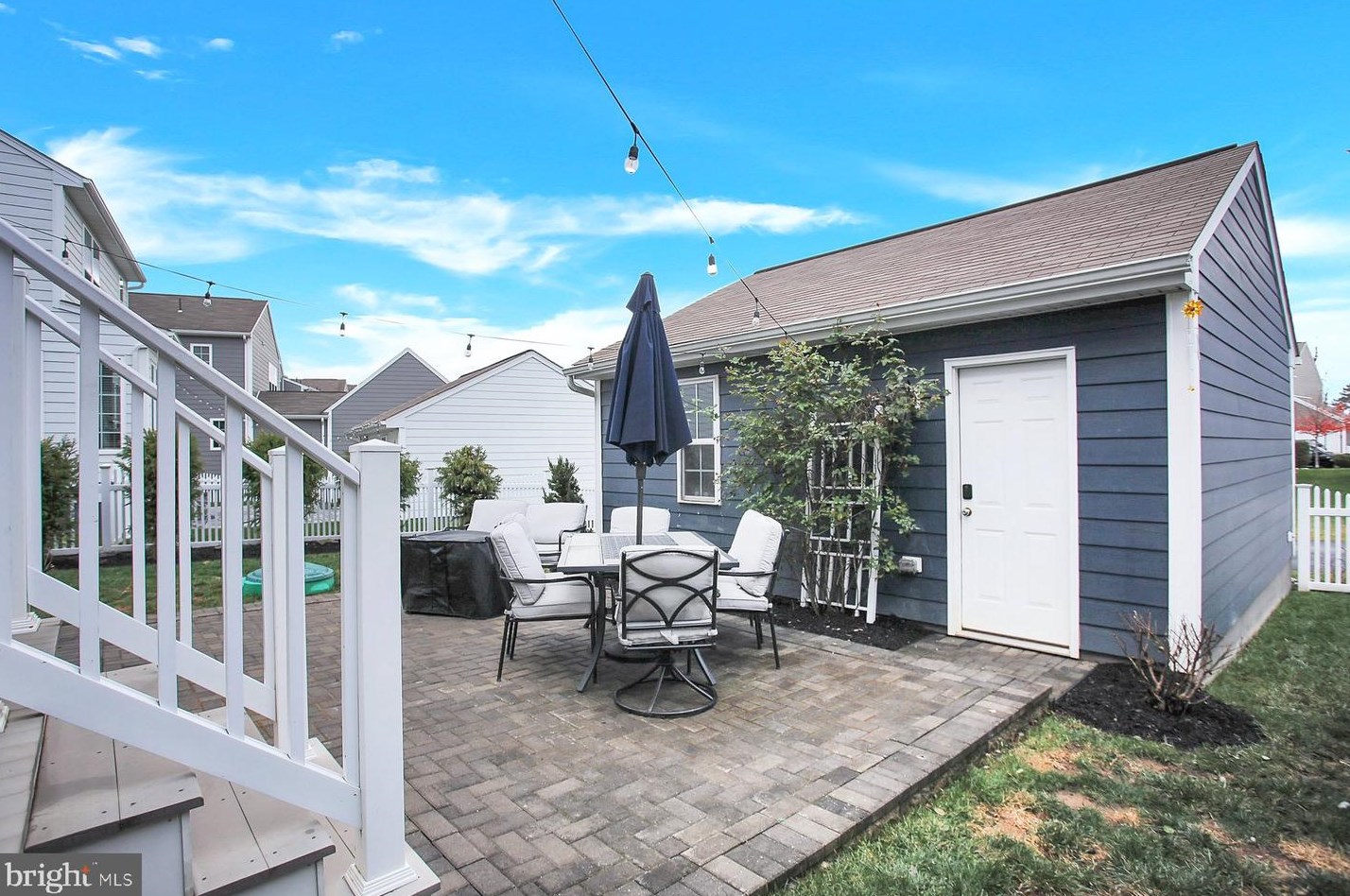 421 Old Farm Ln, Navy Sup Dpt PA  17050-4117 exterior