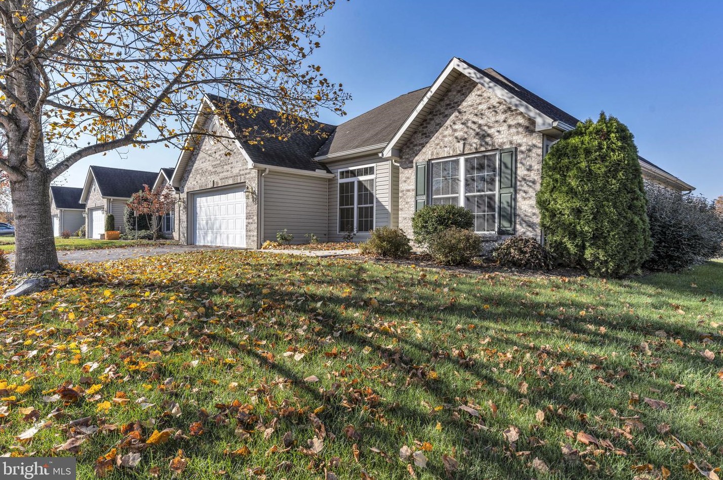 73 Northview Dr, Navy Sup Dpt, PA 17050