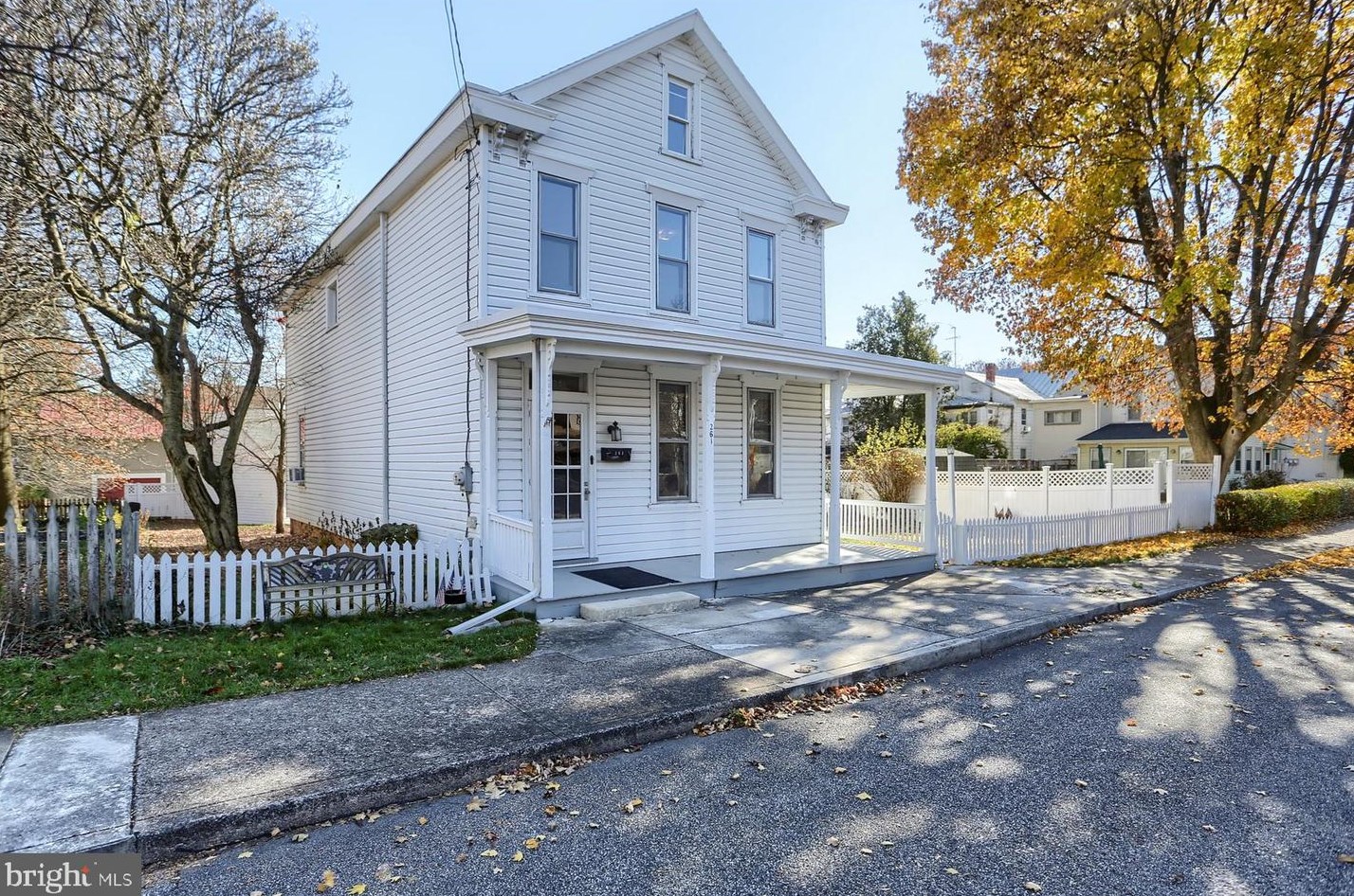 261 Arch St, Carlisle, PA 17013