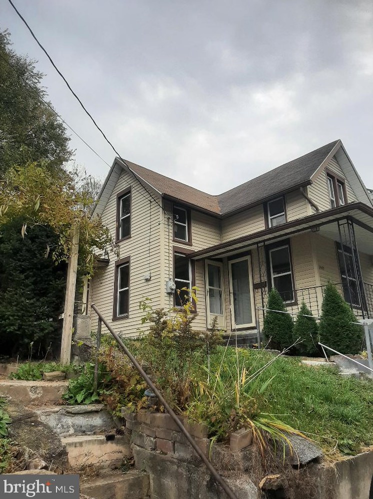1447 2nd St, West Enola, PA 17025