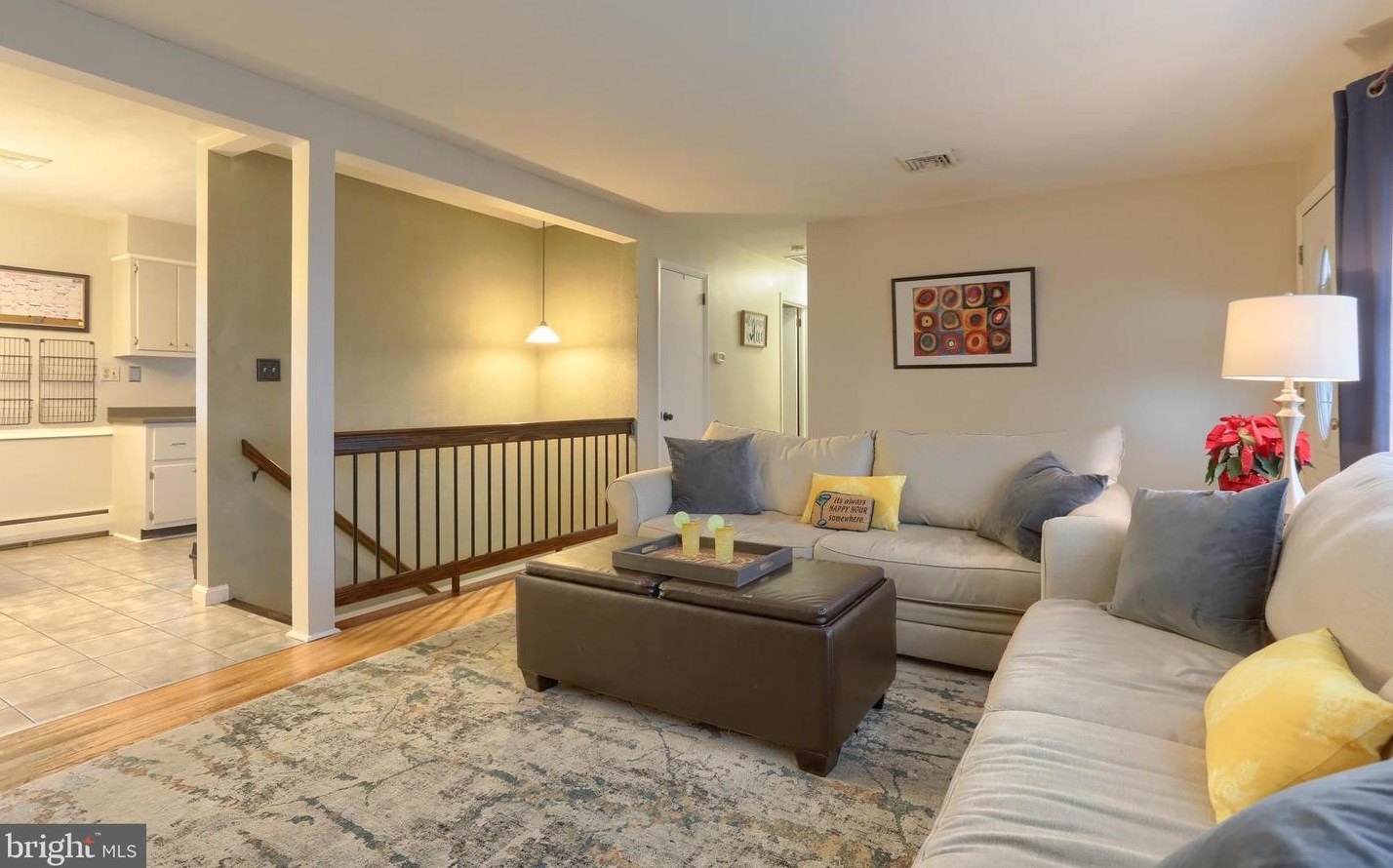 307 Reservoir Rd, Navy Sup Dpt, PA 17055