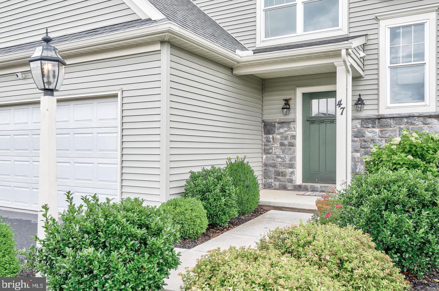 47 Cumberland Estates Dr, Navy Sup Dpt, PA 17050