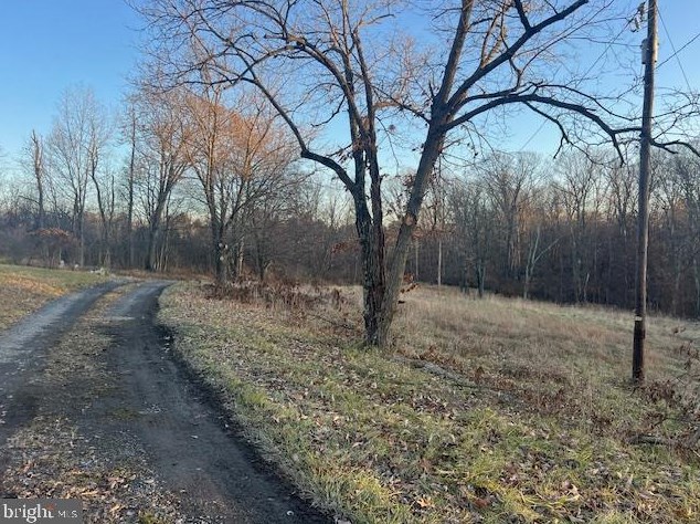93 Beard Rd, West Enola, PA 17025
