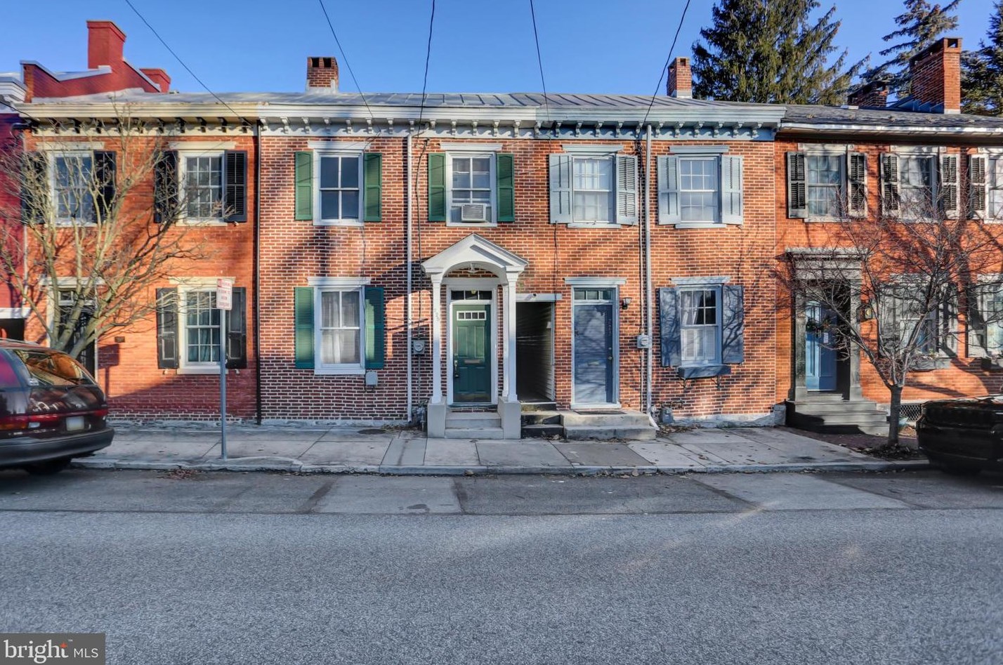 225 W South St, Carlisle, PA 17013