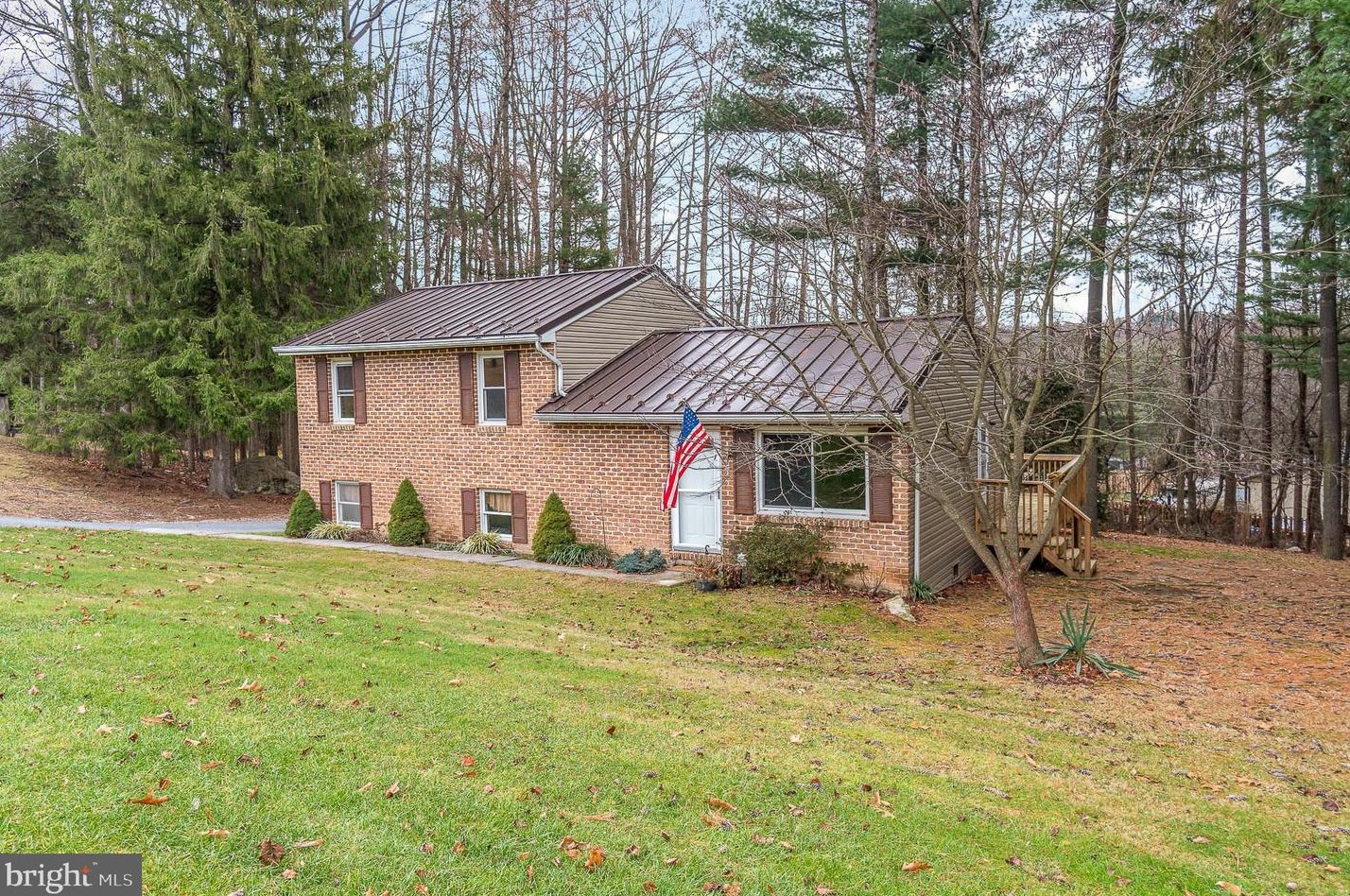 11 Piney Ct, Toland, PA 17324