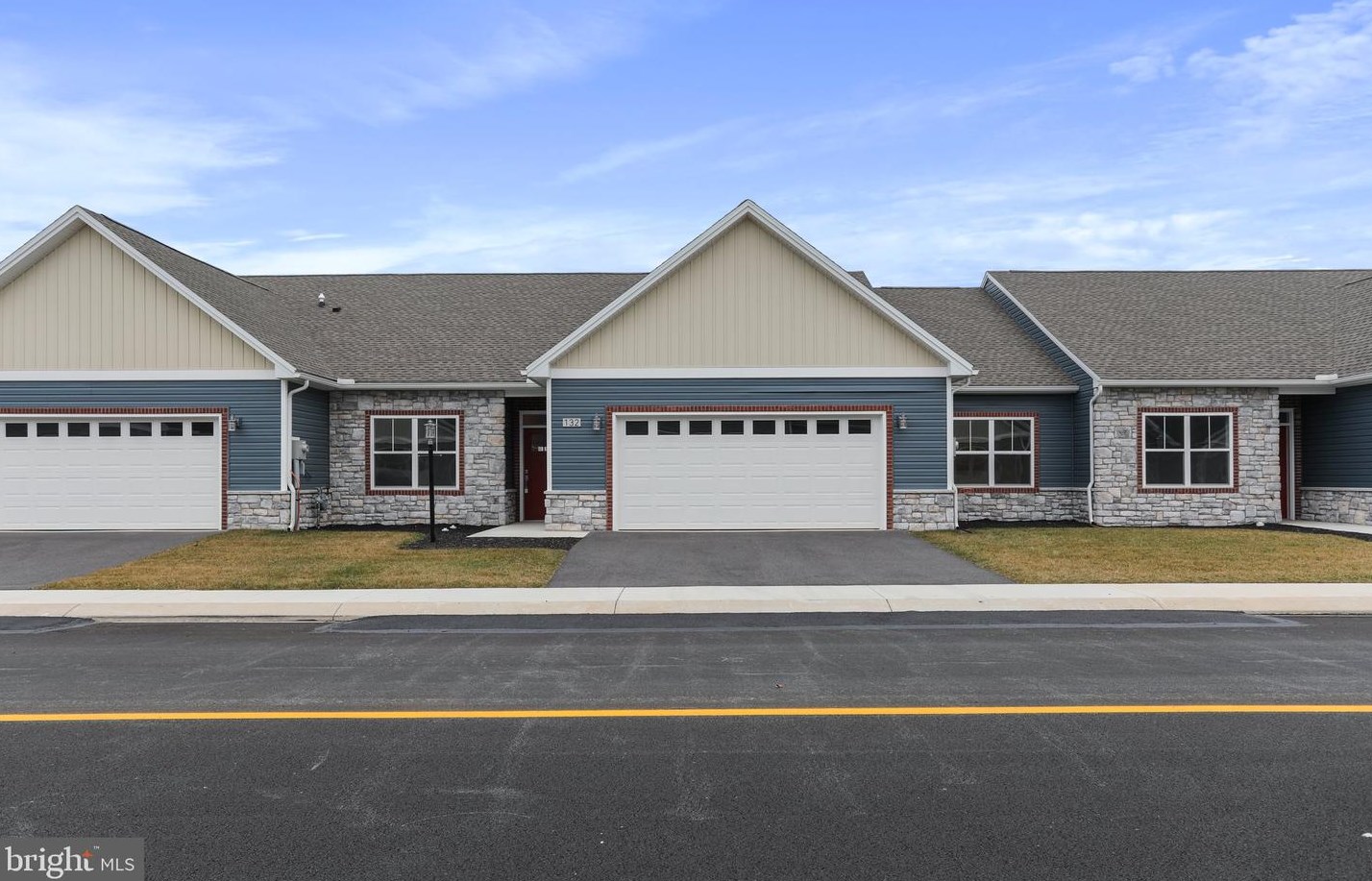 136 Cardinal Dr, Lees Cross Roads, PA 17257