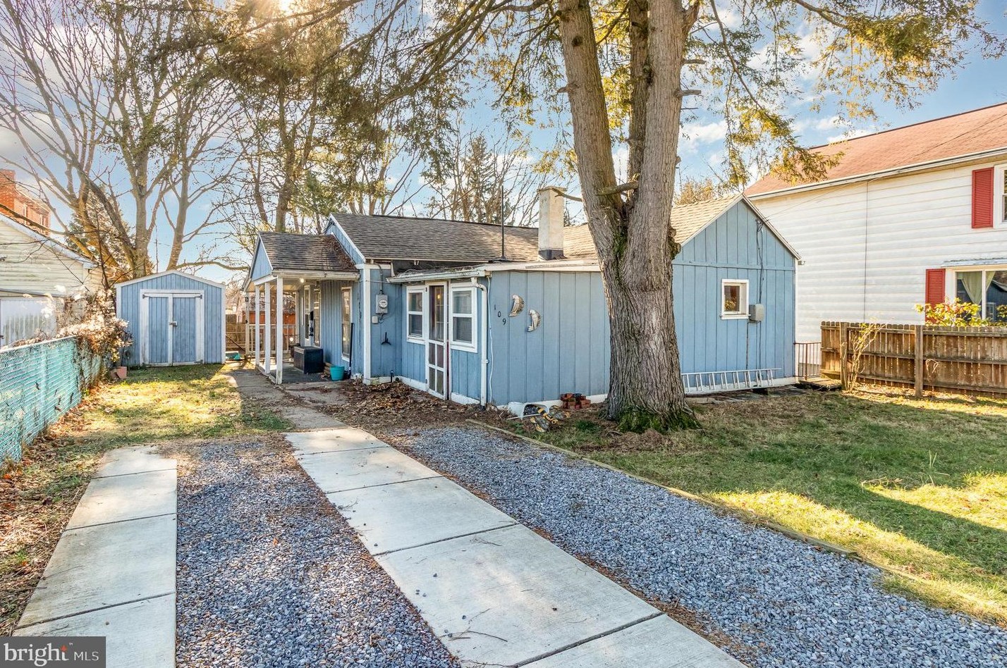 109 S Enola Dr, West Enola, PA 17025