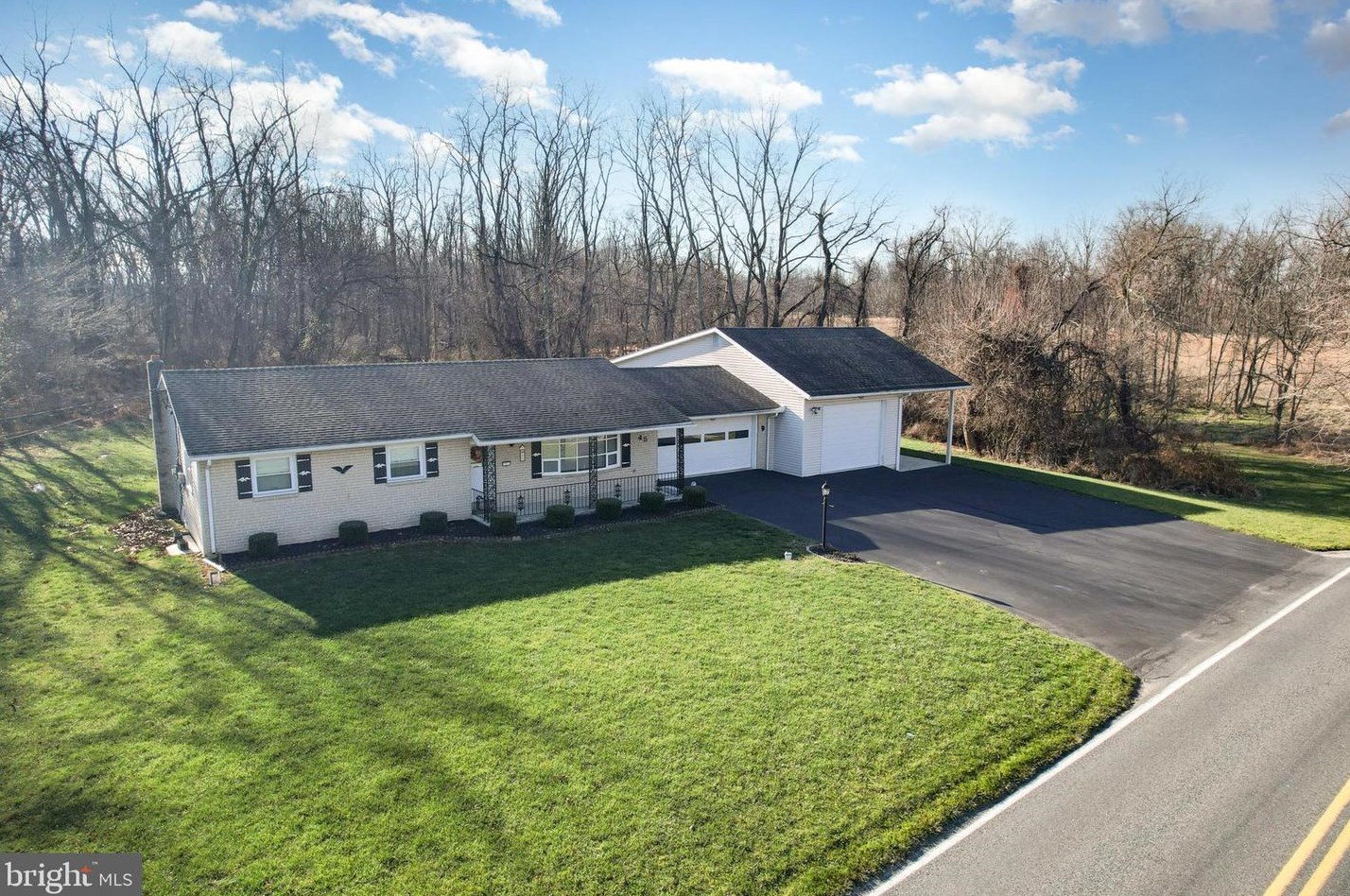 45 N Old Stonehouse Rd, Carlisle, PA 17015