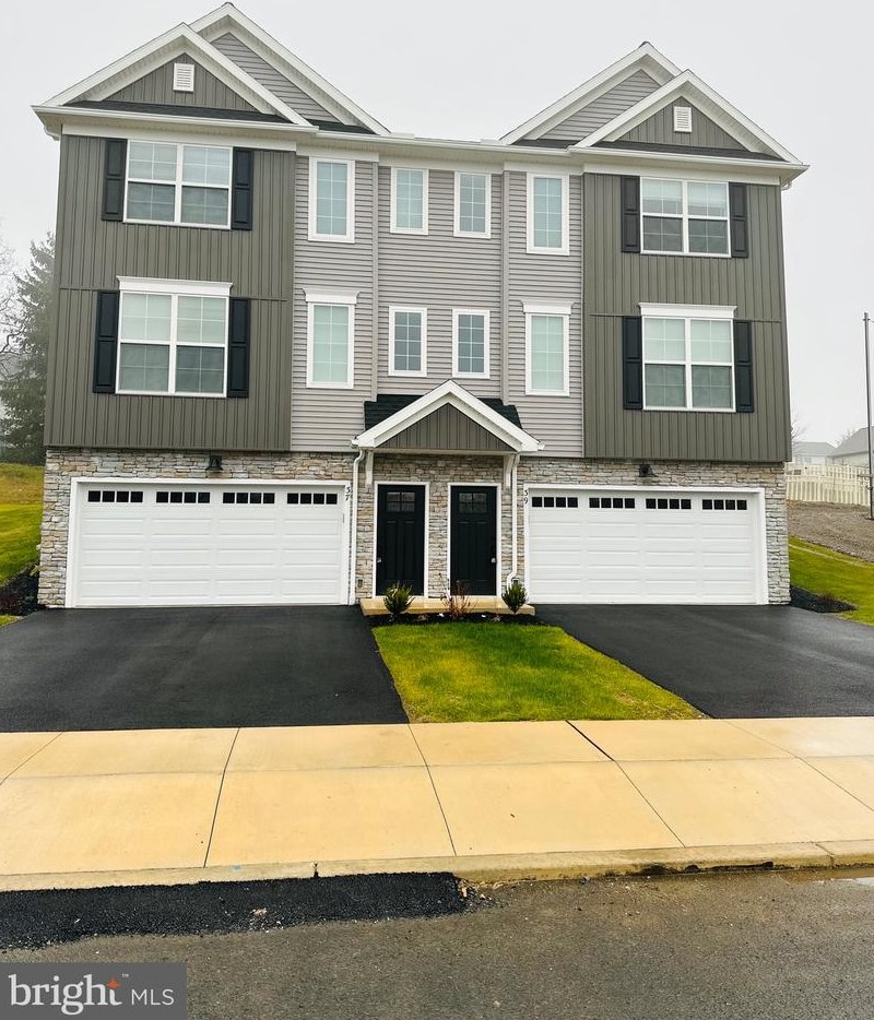 39 Glenn View, Carlisle, PA 17013