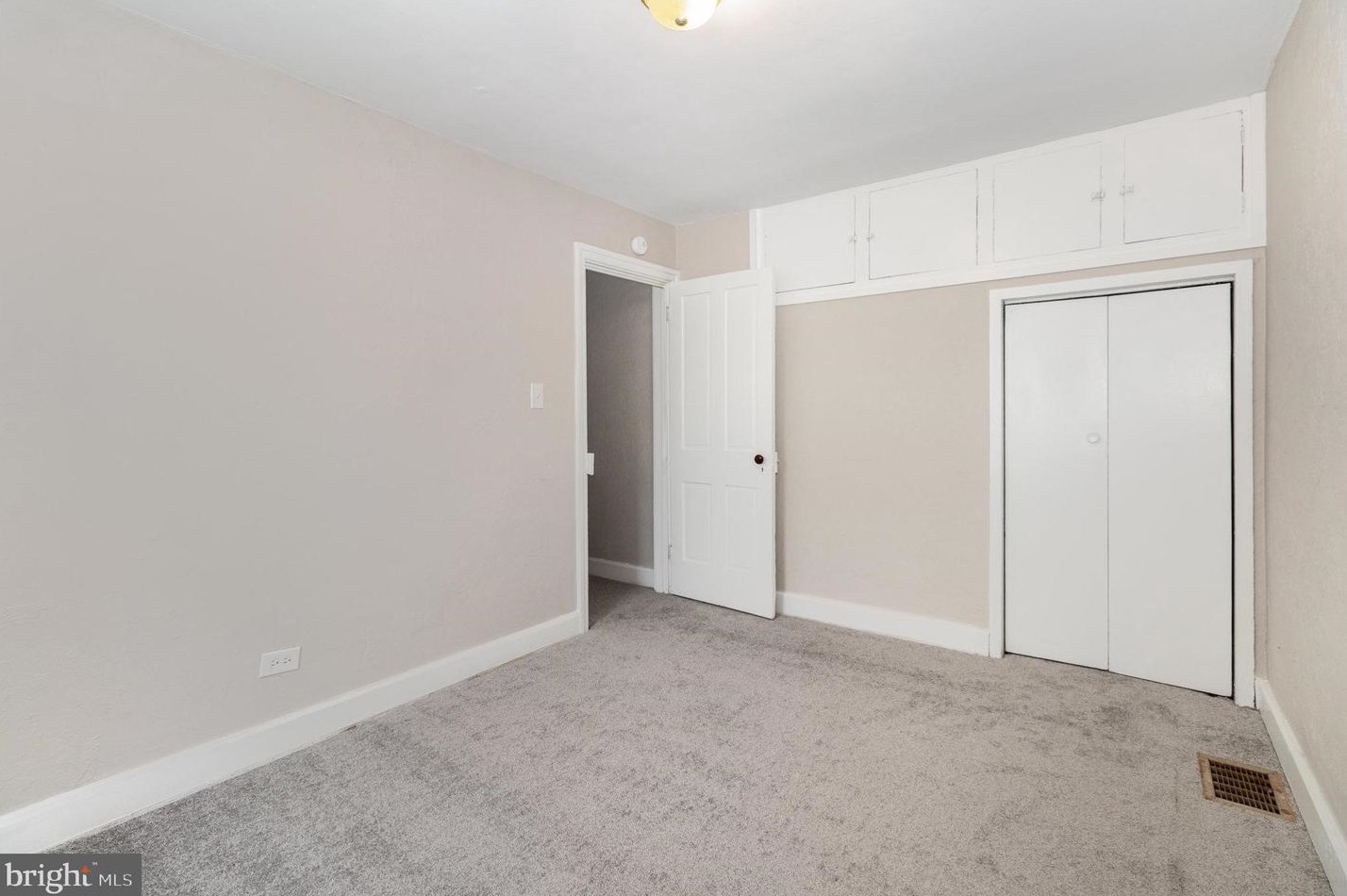 107 Walnut St, Navy Sup Dpt PA  17055-3365 exterior