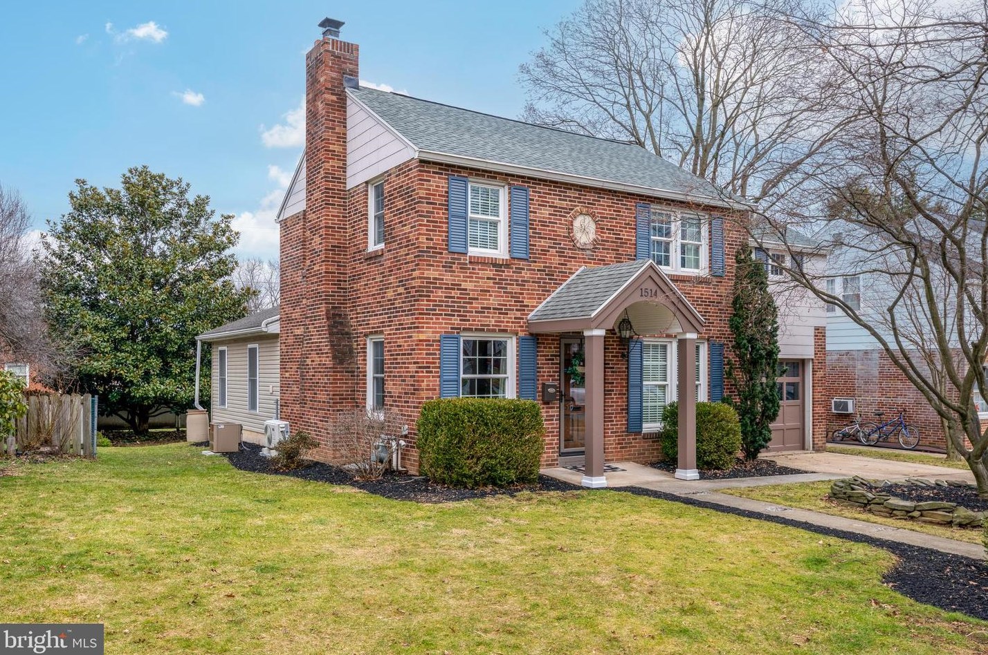 1514 Chatham Rd, Camp Hill, PA 17011